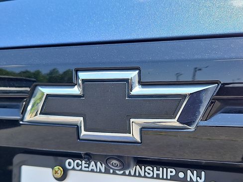 Certified 2024 Chevrolet Traverse LT w/ Midnight/Sport Edition AWD/4WD image 33