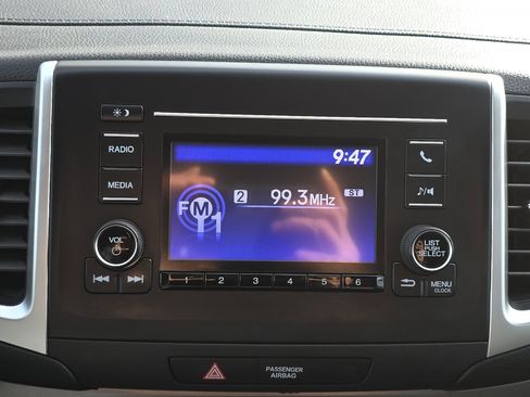 Used 2019 Honda Ridgeline Sport image 15