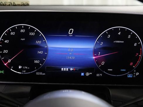 Used 2023 Mercedes-Benz GLC 300 4MATIC image 16