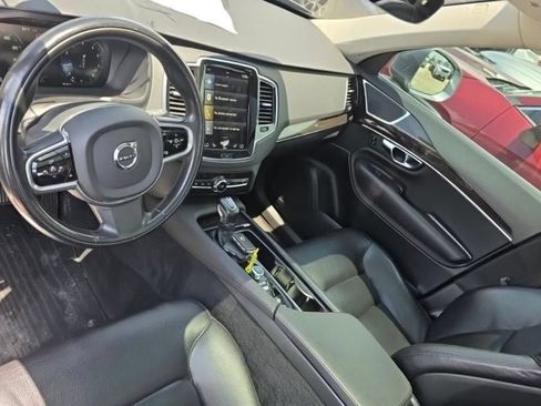 Used 2018 Volvo XC90 T6 Momentum w/ Convenience Package AWD/4WD image 25