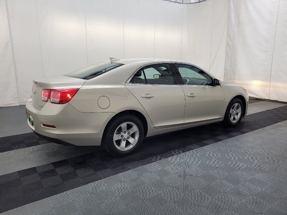 Used 2016 Chevrolet Malibu LT FWD image 10