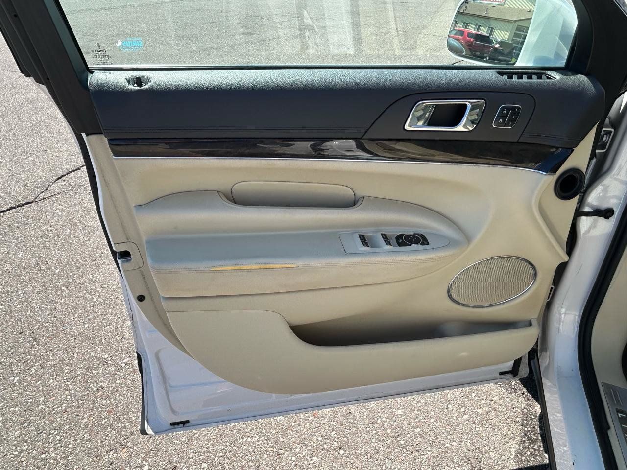 Used 2014 Lincoln MKT AWD w/ Equipment Group 201A image 14