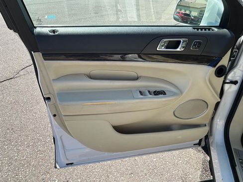 Used 2014 Lincoln MKT AWD w/ Equipment Group 201A image 14
