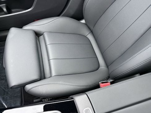 Certified 2025 Mercedes-Benz CLA 250 4MATIC image 39