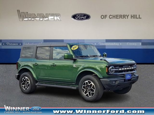 Certified 2023 Ford Bronco Outer Banks AWD/4WD image 1