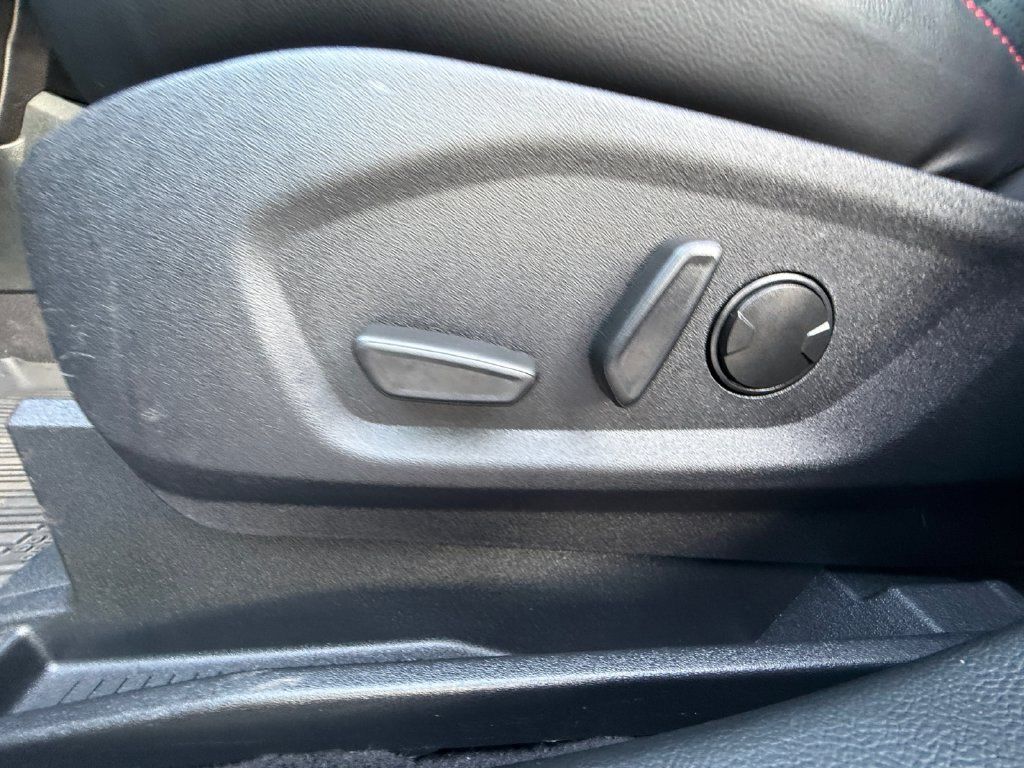 Used 2024 Ford Edge ST-Line AWD/4WD image 13