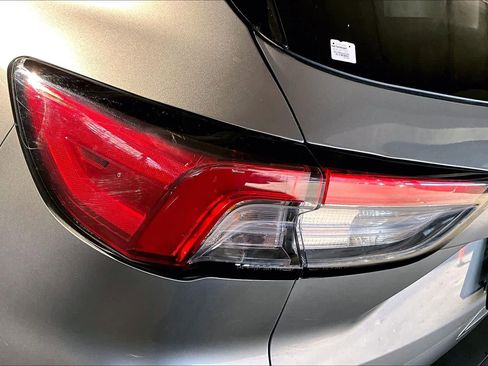 Used 2022 Ford Escape SE w/ SE Sport Appearance Package image 29