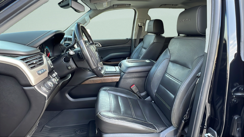 Used 2019 GMC Yukon Denali AWD/4WD image 15