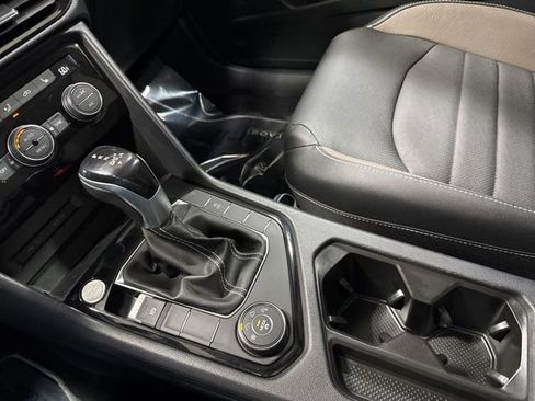 Used 2023 Volkswagen Taos SEL image 23