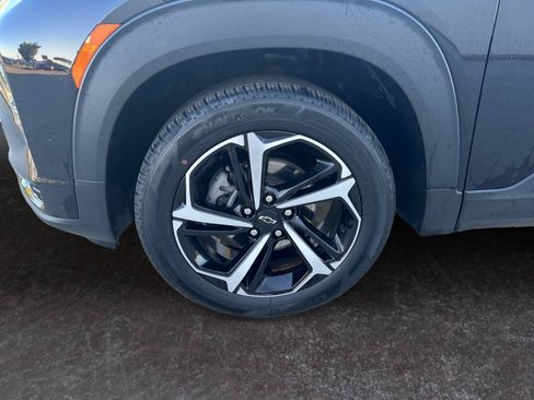 Used 2021 Chevrolet TrailBlazer RS w/ Sun and Liftgate Package AWD/4WD image 15