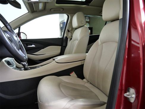 Used 2018 Buick Envision Premium image 18