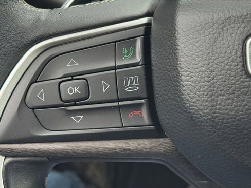 Certified 2022 Jeep Grand Cherokee L Limited w/ Luxury Tech Group II image 24