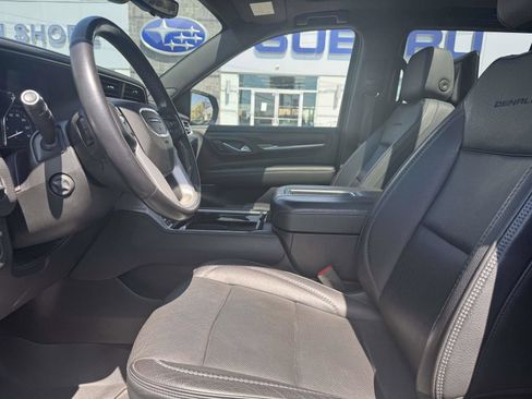 Used 2021 GMC Yukon Denali w/ Denali Ultimate Package AWD/4WD image 13