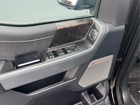 Used 2022 Ford F150 Lariat w/ Max Trailer Tow Package image 33