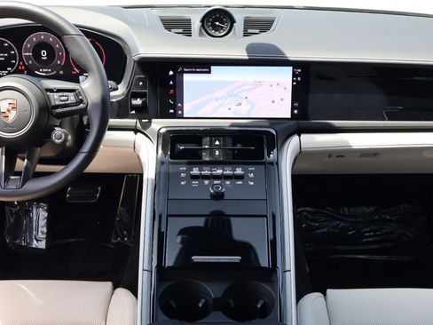 Certified 2025 Porsche Panamera 4 w/ Premium Package AWD/4WD image 20