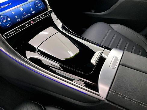 Used 2026 Mercedes-Benz GLC 300 image 15