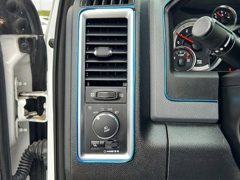 Used 2016 RAM 1500 Big Horn image 14