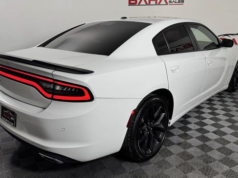 Used 2022 Dodge Charger SXT w/ Blacktop Package RWD image 6