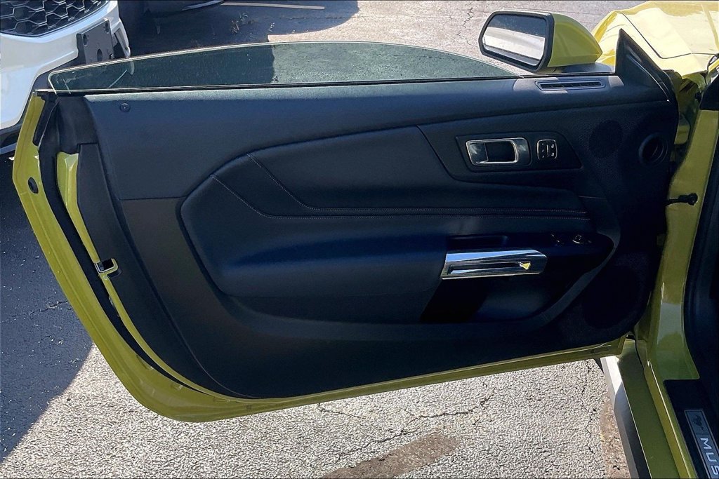 Used 2025 Ford Mustang Premium RWD image 22
