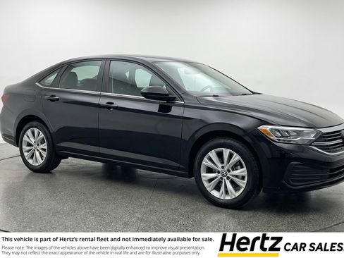 Used 2025 Volkswagen Jetta SE FWD image 1