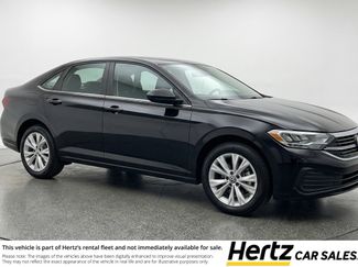 Used 2025 Volkswagen Jetta SE FWD video 1