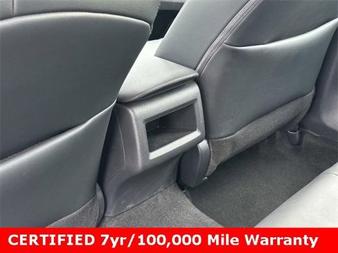 Used 2024 Toyota Camry SE image 12