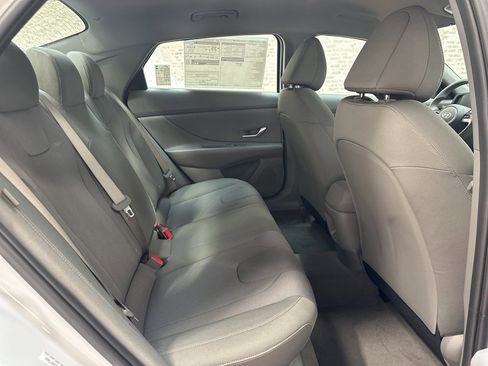 New 2026 Hyundai Elantra SE image 12