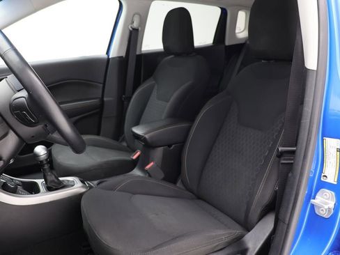 Used 2019 Jeep Compass Sport w/ Cold Weather Group image 16