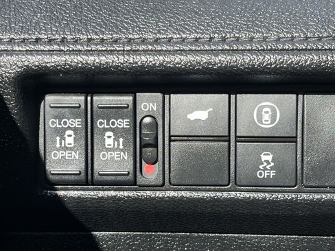 Used 2024 Honda Odyssey EX-L image 14