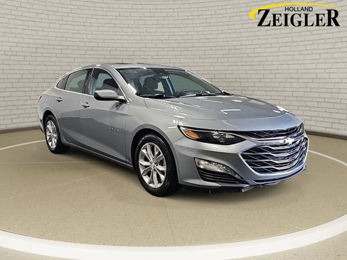 Used 2024 Chevrolet Malibu LT FWD image 3