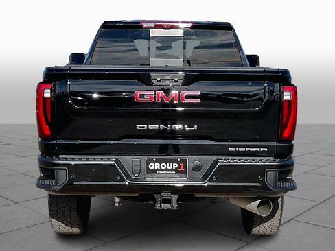 Used 2024 GMC Sierra 3500 Denali w/ Technology Package image 4