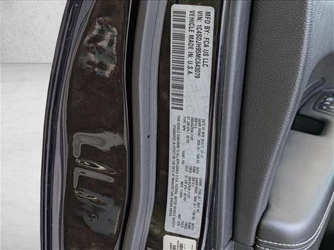 Used 2021 Dodge Durango SRT Hellcat w/ Technology Group AWD/4WD image 28