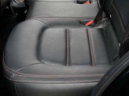 Used 2023 MAZDA CX-5 AWD 2.5 S w/ Premium Package image 31