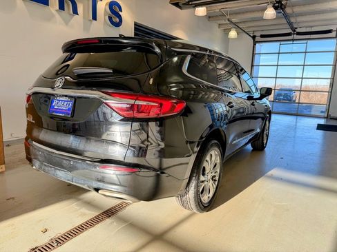 Used 2021 Buick Enclave Avenir w/ Avenir Technology Package image 3