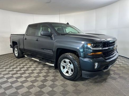 Used 2018 Chevrolet Silverado 1500 LT w/ All Star Edition image 7
