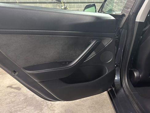 Used 2019 Tesla Model 3 Long Range image 20