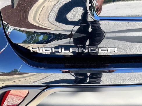 Used 2026 Toyota Highlander XLE AWD/4WD image 31