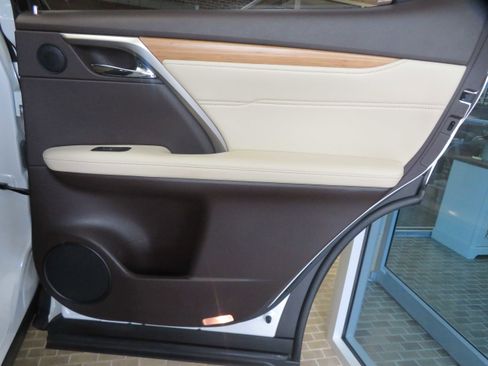 Used 2018 Lexus RX 350L FWD image 23