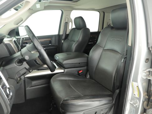 Used 2017 RAM 2500 Laramie w/ Sport Appearance Group image 5