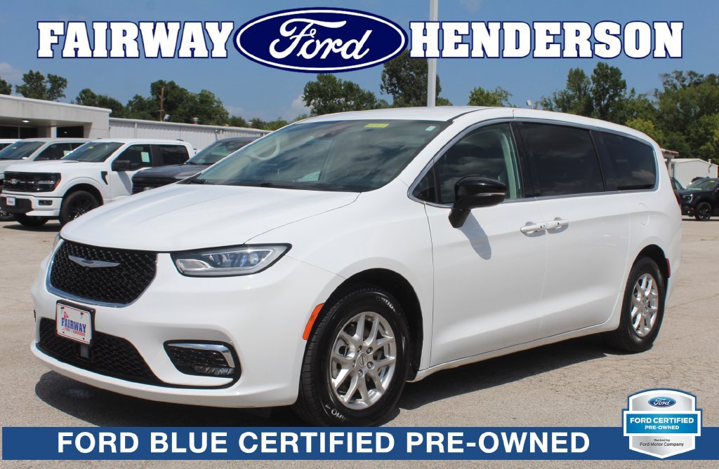 Used 2024 Chrysler Pacifica Touring-L FWD image 1