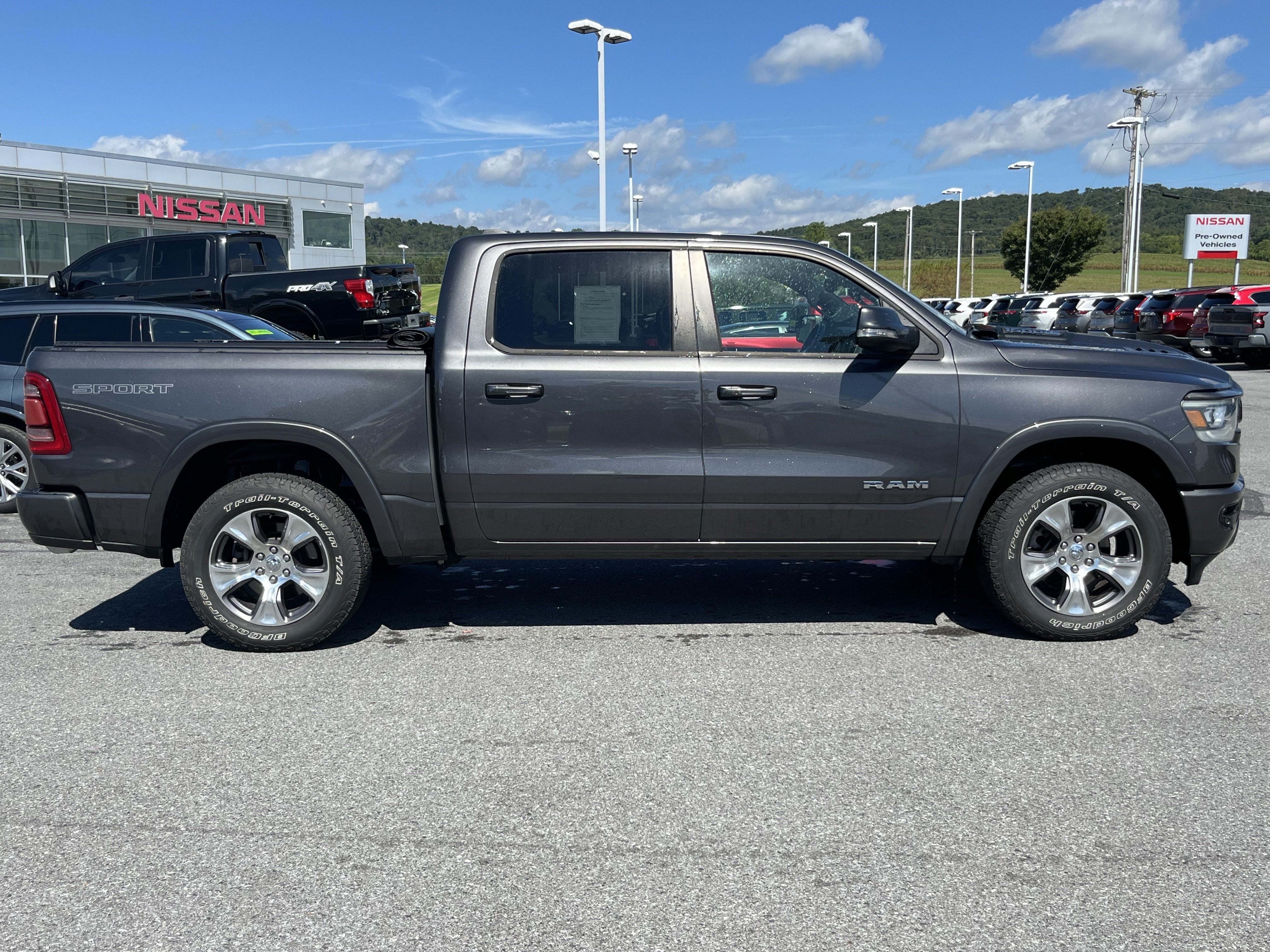 Used 2021 RAM 1500 Laramie w/ Sport Appearance Package AWD/4WD image 2