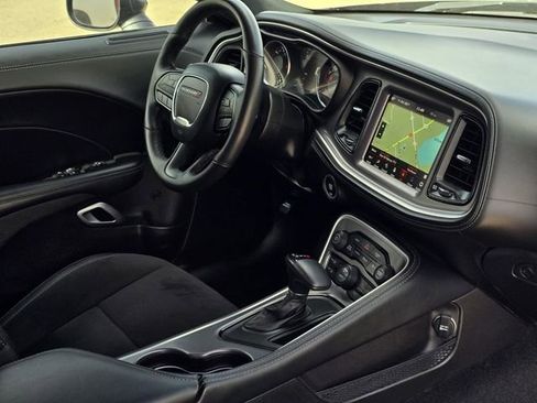 Used 2022 Dodge Challenger R/T Scat Pack w/ Plus Package image 32