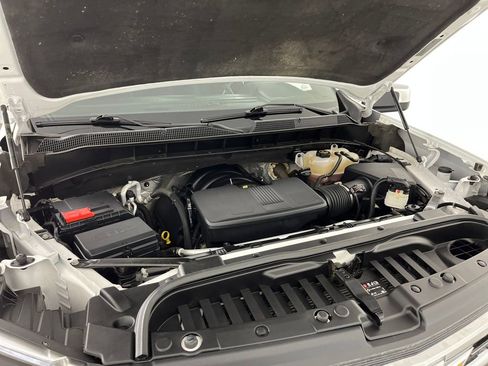 Used 2024 Chevrolet Silverado 1500 LT w/ Z71 Off-Road Package image 20