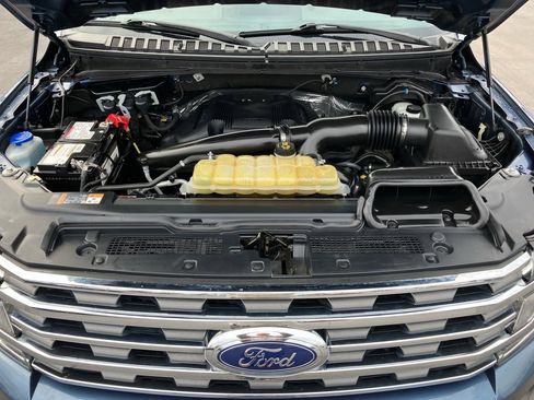 Certified 2020 Ford Expedition XLT w/ Equipment Group 202A image 40