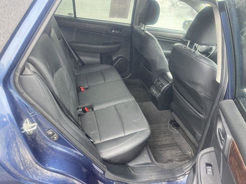 Used 2019 Subaru Outback 2.5i Limited AWD/4WD image 14