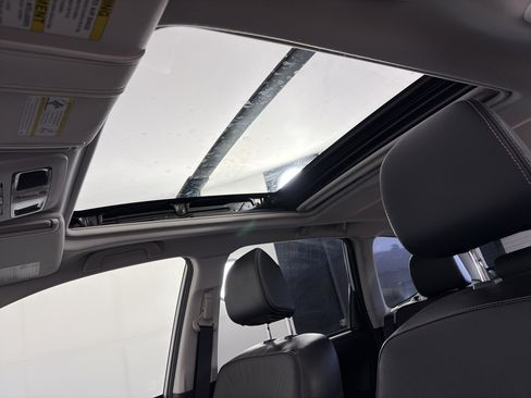 Used 2014 Subaru Forester 2.5i Limited w/ Popular Package #1 AWD/4WD image 18