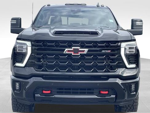 New 2026 Chevrolet Silverado 2500 ZR2 image 8