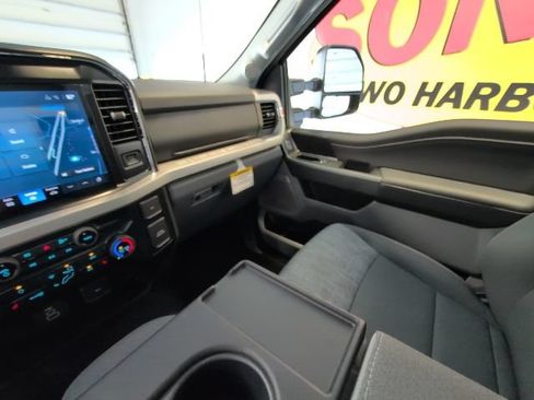 New 2026 Ford F250 XLT w/ XLT Premium Package AWD/4WD image 26