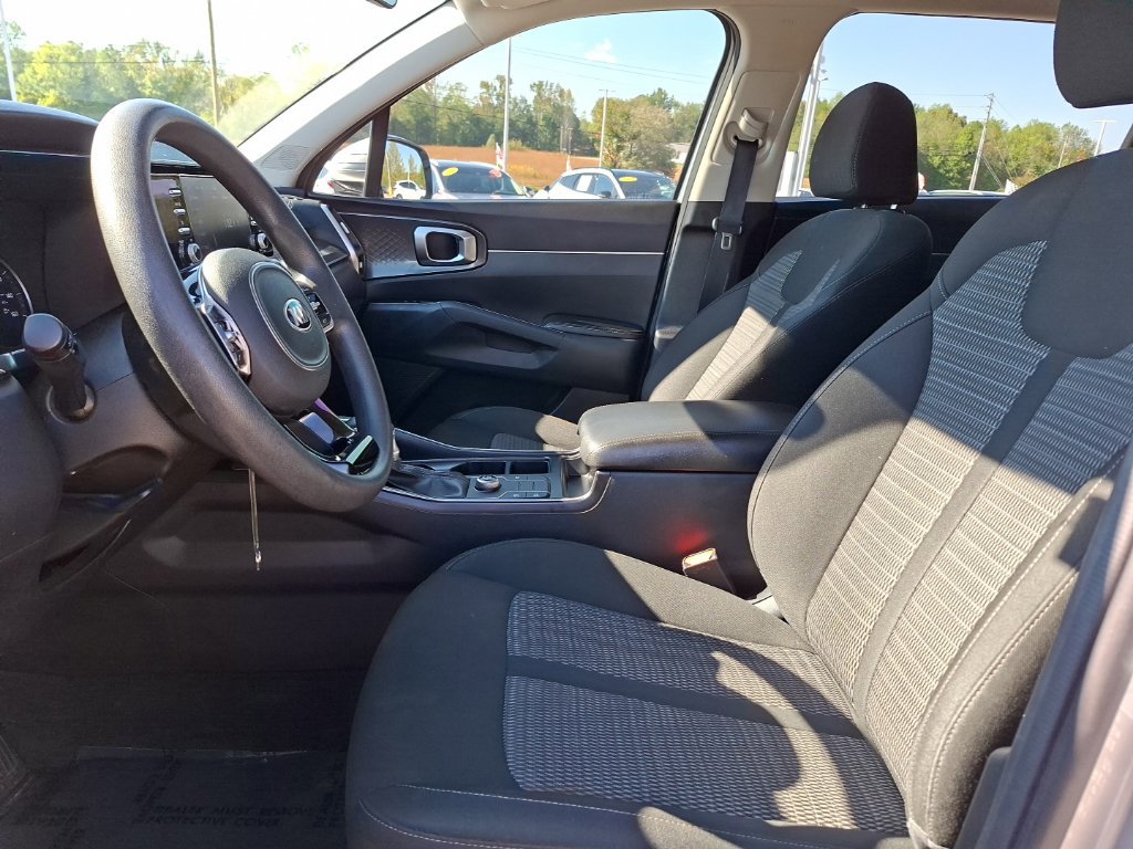 Used 2021 Kia Sorento LX FWD image 15
