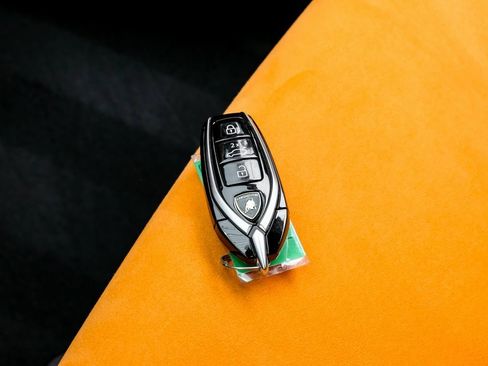 Used 2022 Lamborghini Urus image 55